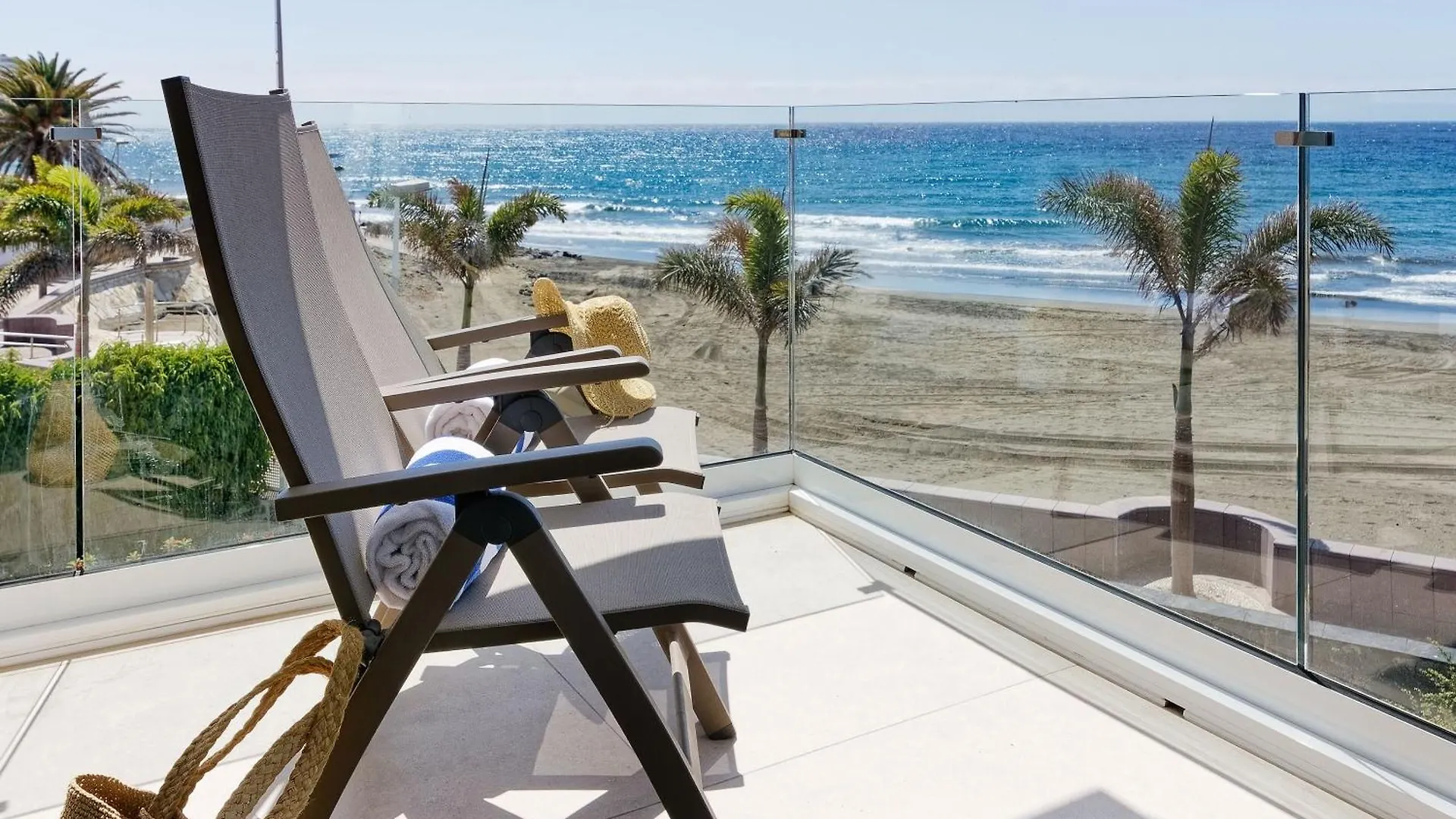 Amapola Moon -Nuevo Y Recien Reformado En Primera Linea De Playa San Agustin